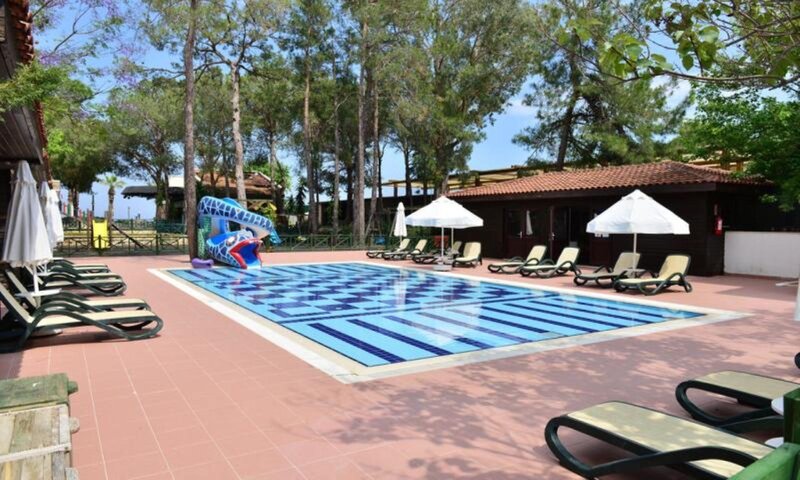 Champion Holiday Village 13