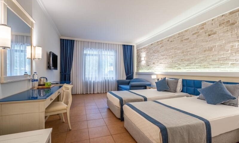 Champion Holiday Village 41