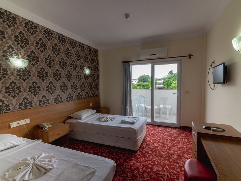 Grand Hotel Derin 15