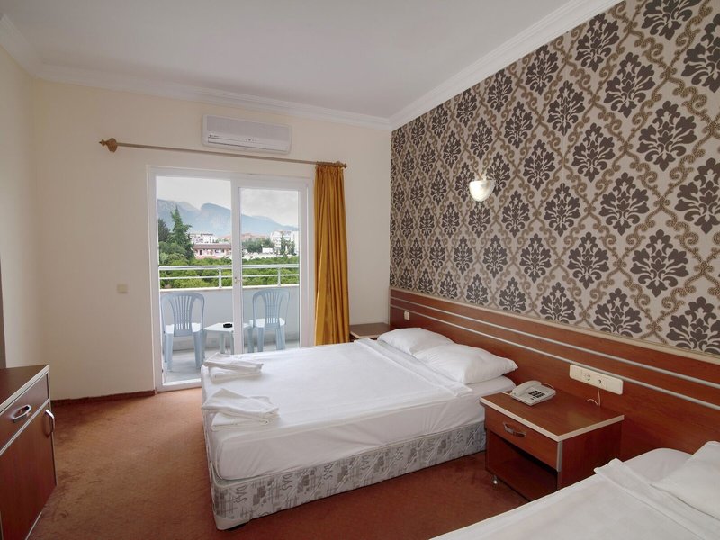 Grand Hotel Derin 16