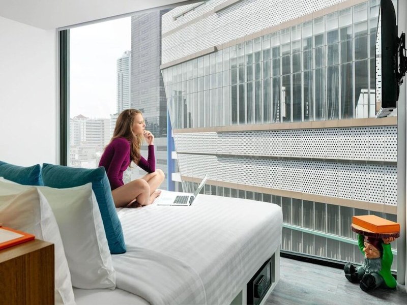 S Box Sukhumvit Hotel 9