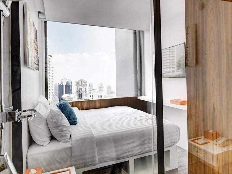 S Box Sukhumvit Hotel 15