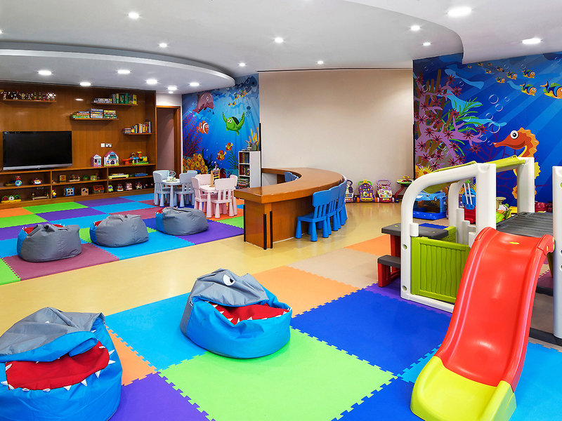 Dukes The Palm, a Royal Hideaway Hotel 11