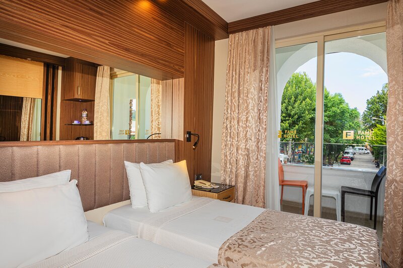 Fame Hotel 10
