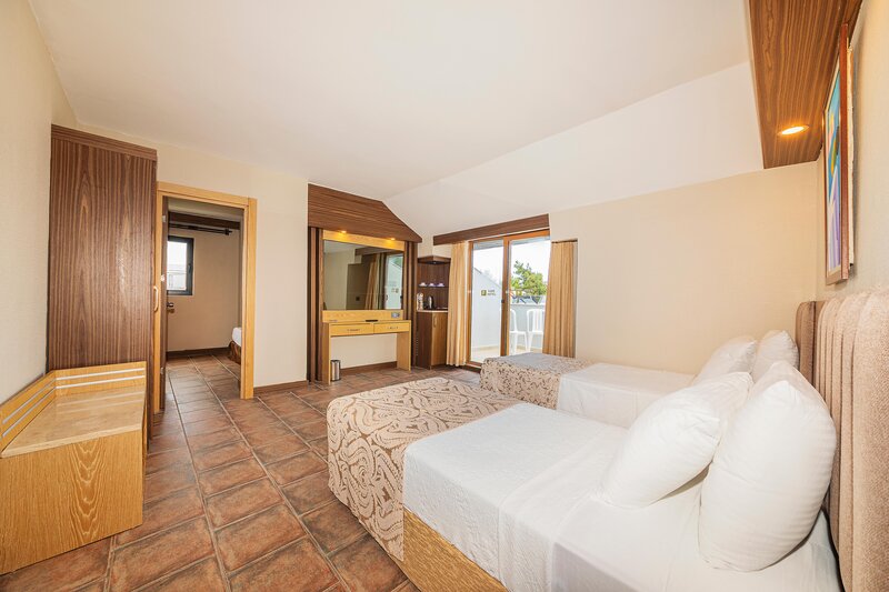 Fame Hotel 28
