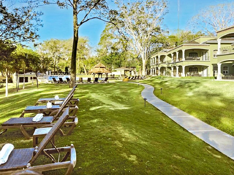 Casa Conde Beach Front Hotel 5