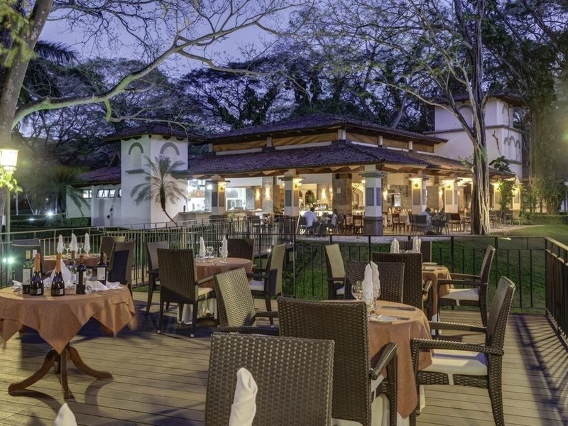 Casa Conde Beach Front Hotel 28