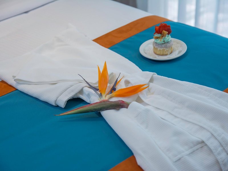 Casa Conde Beach Front Hotel 35