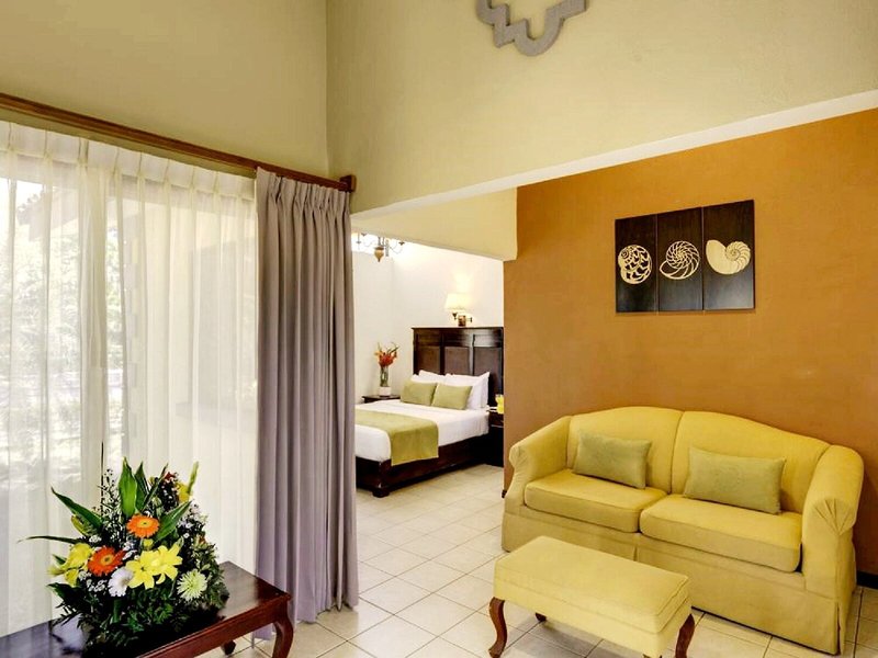 Casa Conde Beach Front Hotel 49