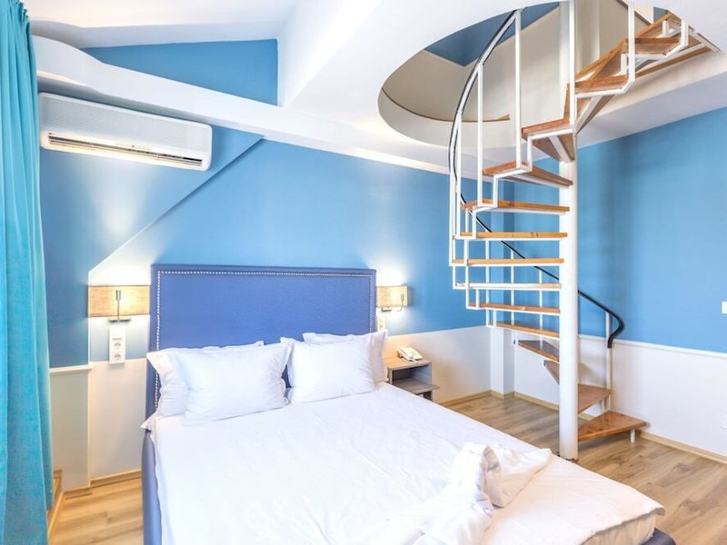 Boulevard Boutique Hotel 12