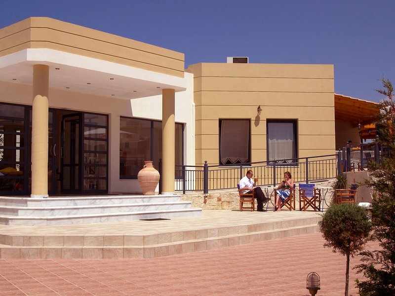 Blue Aegean Hotel & Suites 2