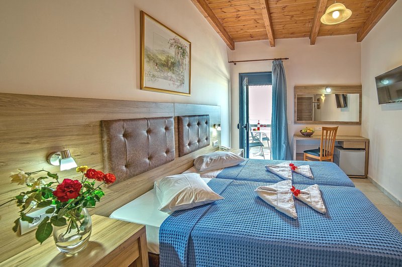 Blue Aegean Hotel & Suites 9