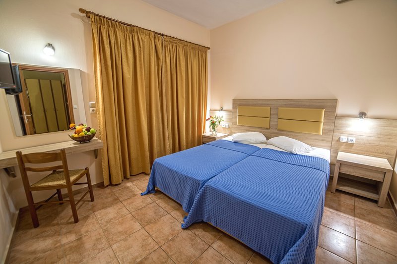 Blue Aegean Hotel & Suites 10