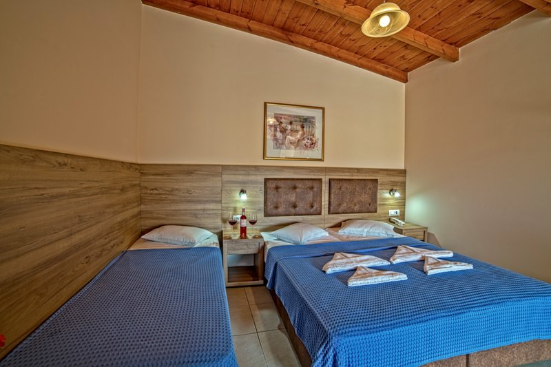 Blue Aegean Hotel & Suites 12