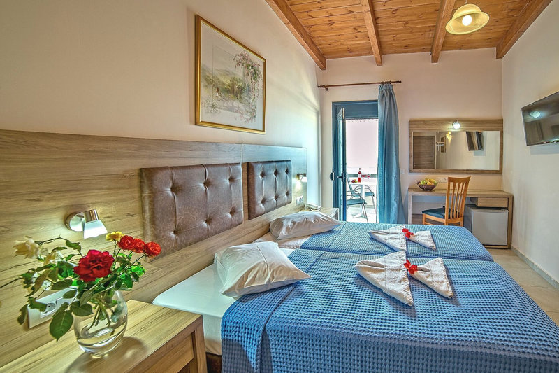 Blue Aegean Hotel & Suites 7