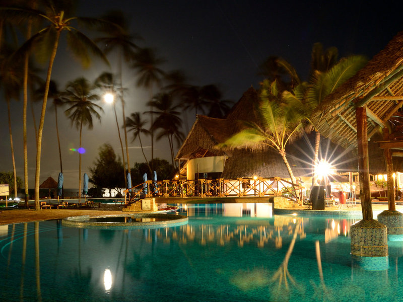 Ocean Paradise Resort 20