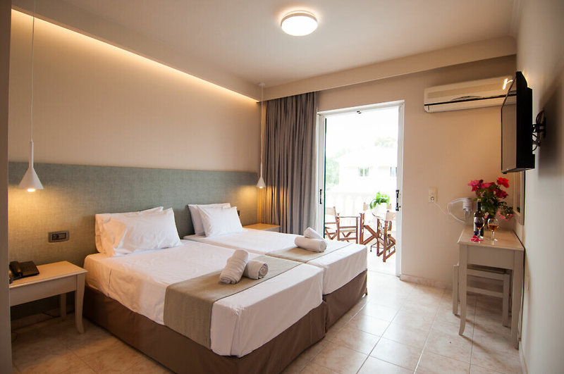 Ilios Hotel 7