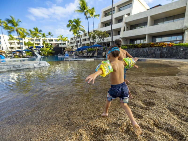 OUTRIGGER Kona Resort & Spa 9