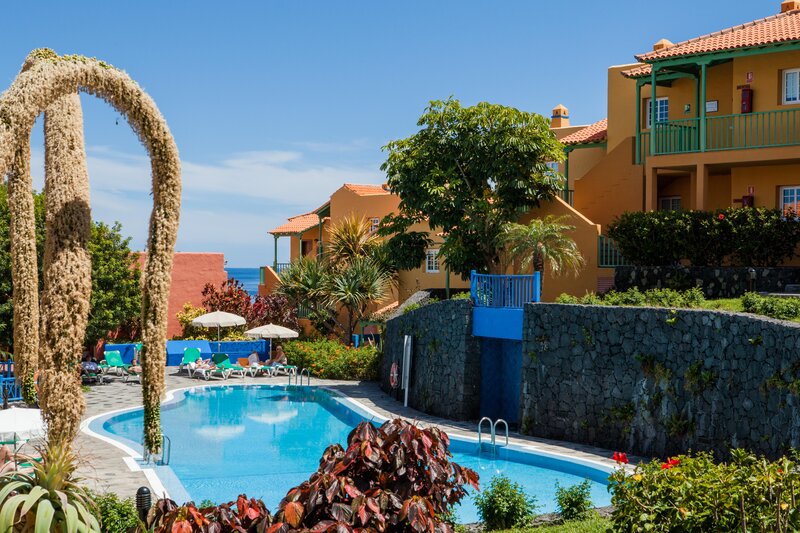 Apartamentos La Caleta 14