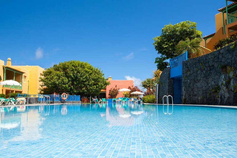 Apartamentos La Caleta 15