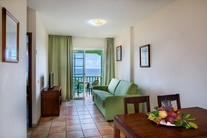 Apartamentos La Caleta 28