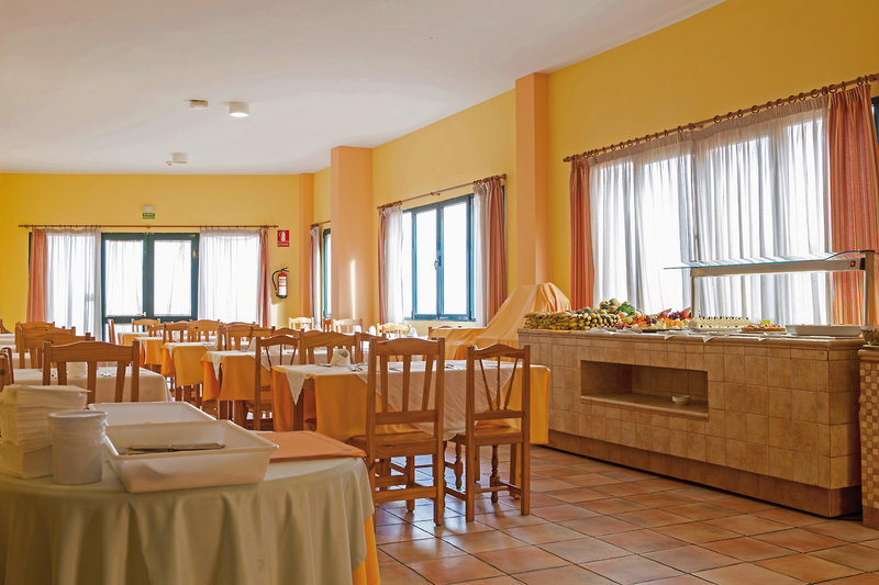 Apartamentos La Caleta 10