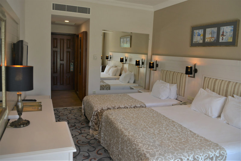 Club Boran Mare Beach 15