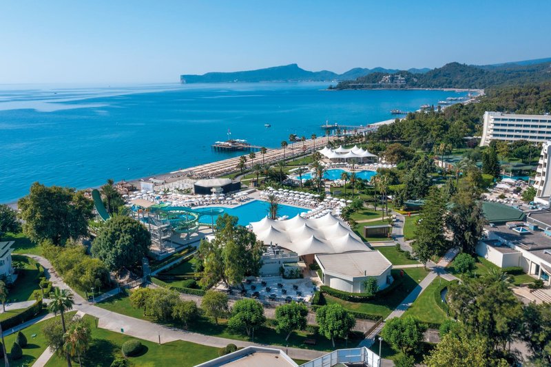 Mirage Park Resort 8