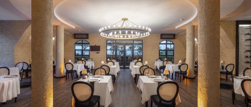 Mirage Park Resort 14