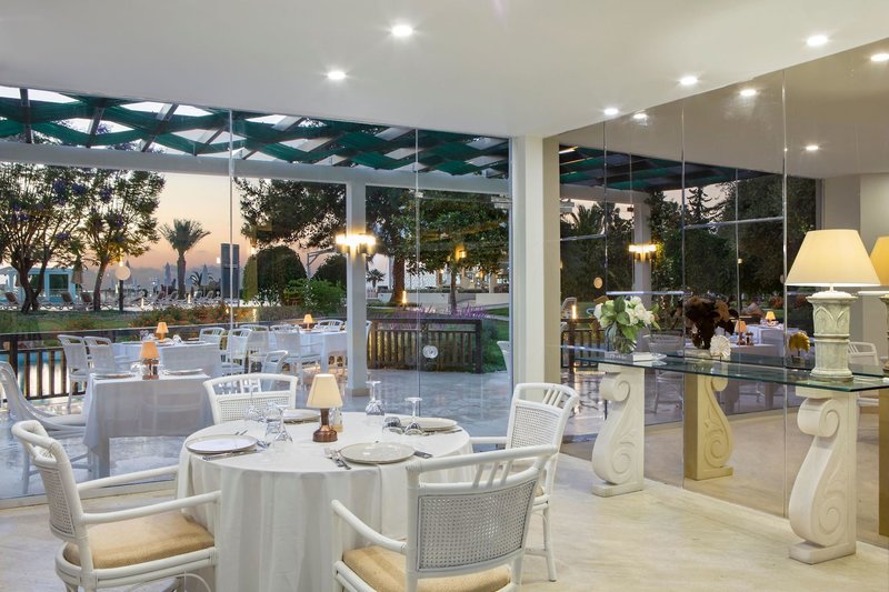 Mirage Park Resort 15