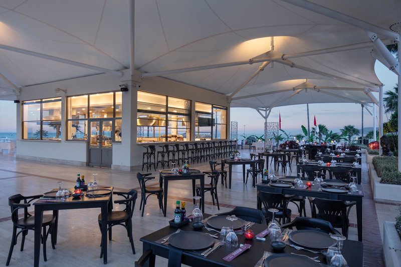 Mirage Park Resort 16