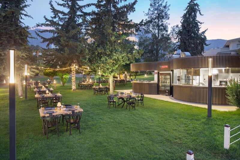 Mirage Park Resort 14