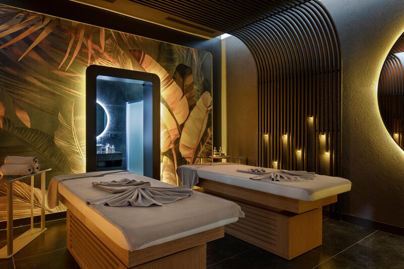 Mirage Park Resort 50