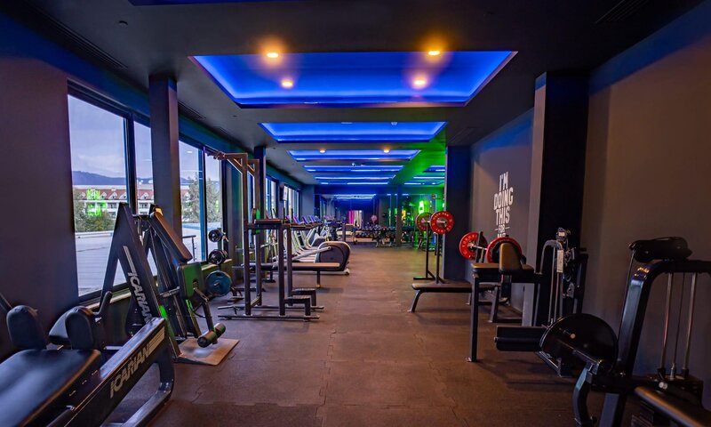 Mirage Park Resort 100