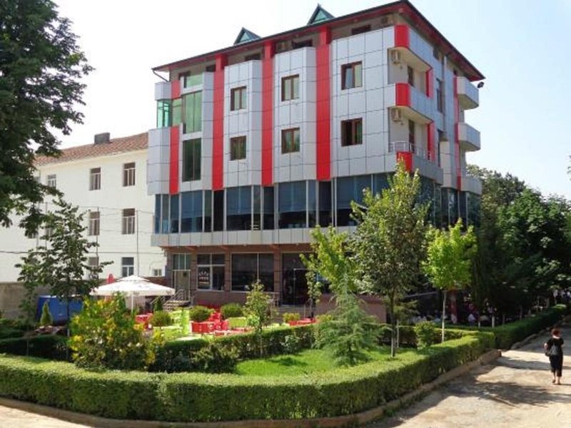 Hotel Piazza 3 - Exterior