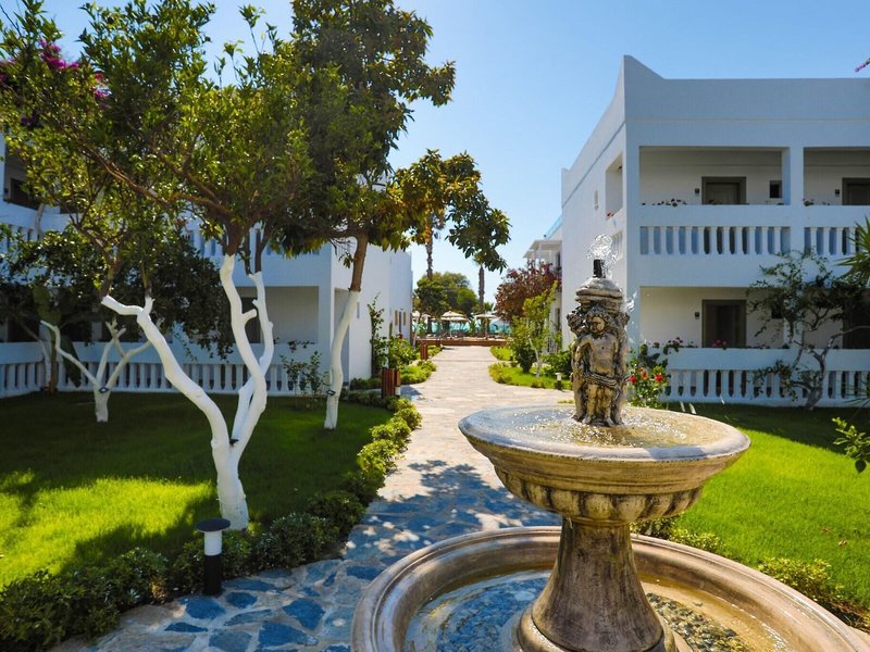 Yalipark Beach Hotel 3