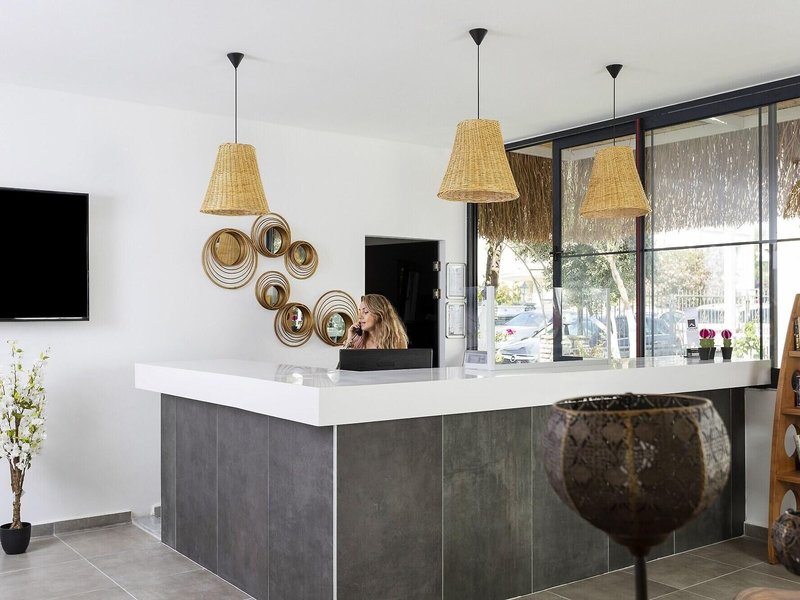 Yalipark Beach Hotel 24