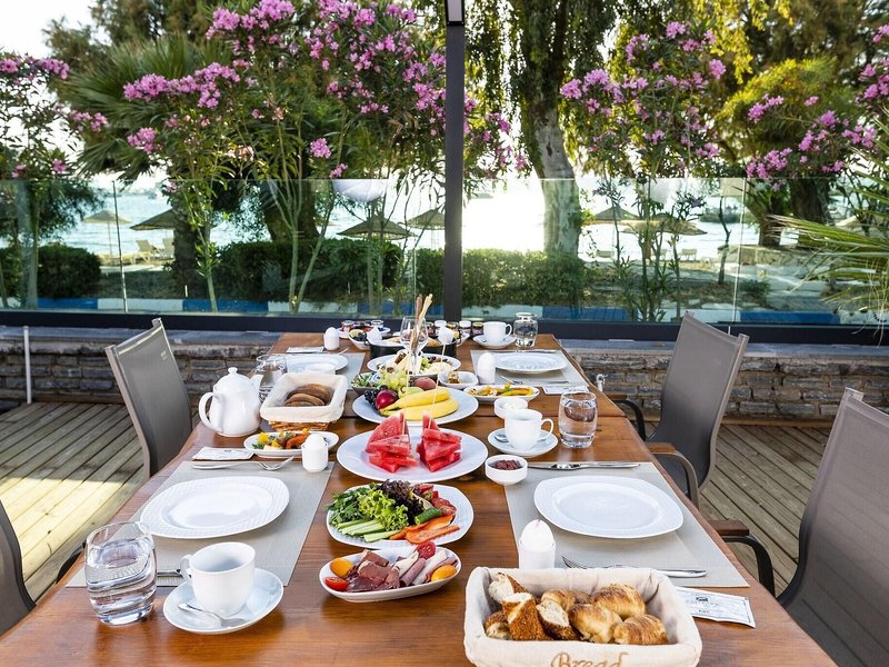 Yalipark Beach Hotel 30