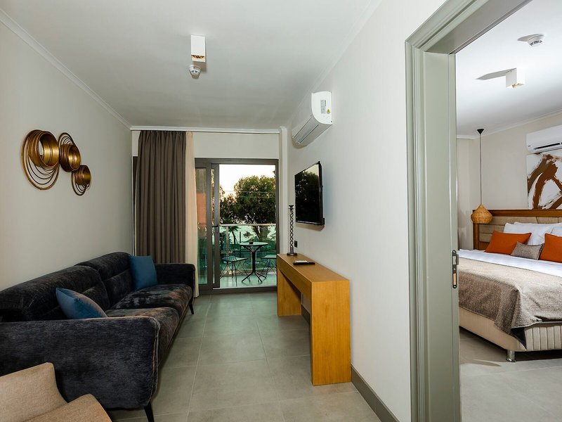 Yalipark Beach Hotel 35