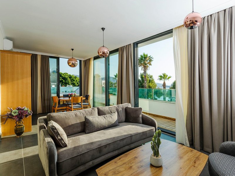 Yalipark Beach Hotel 37