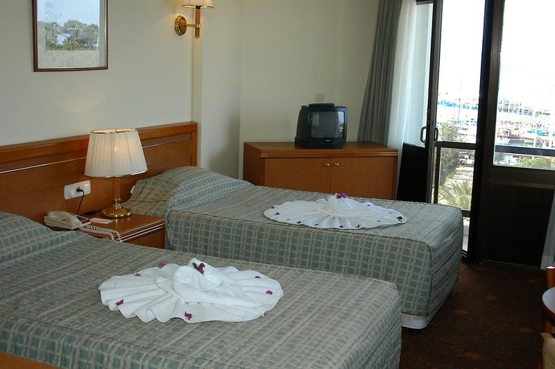 Özkaymak Marina Hotel 9