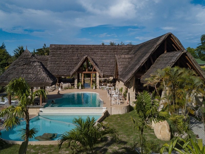 Les Lauriers Hotel & Restaurant 1