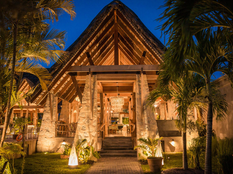 Les Lauriers Hotel & Restaurant 2
