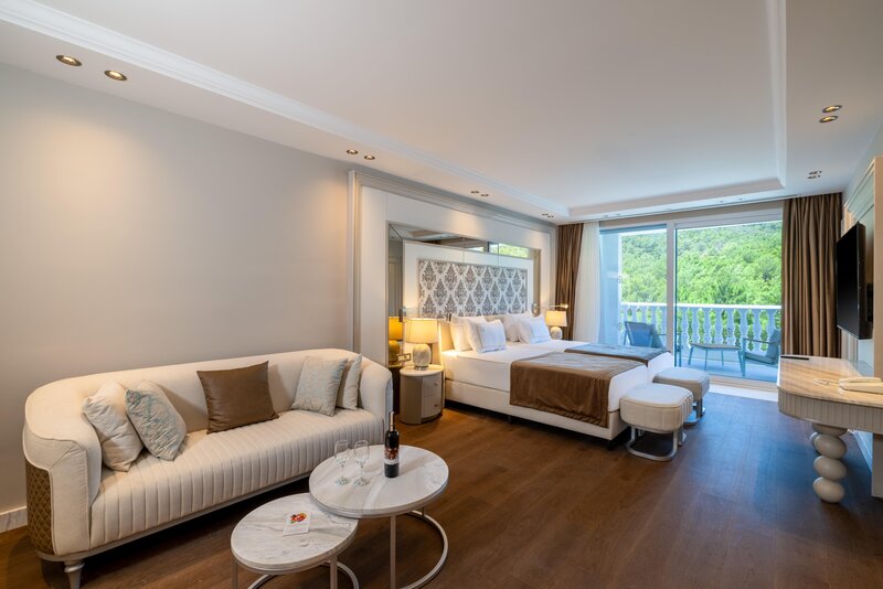 Amara Dolce Vita Luxury 69