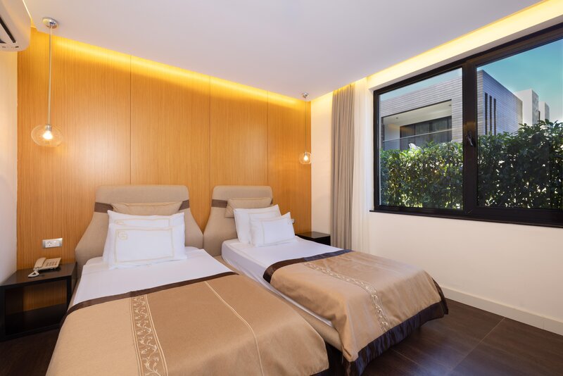 Amara Dolce Vita Luxury 136