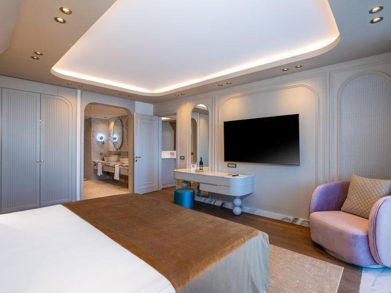 Amara Dolce Vita Luxury 25