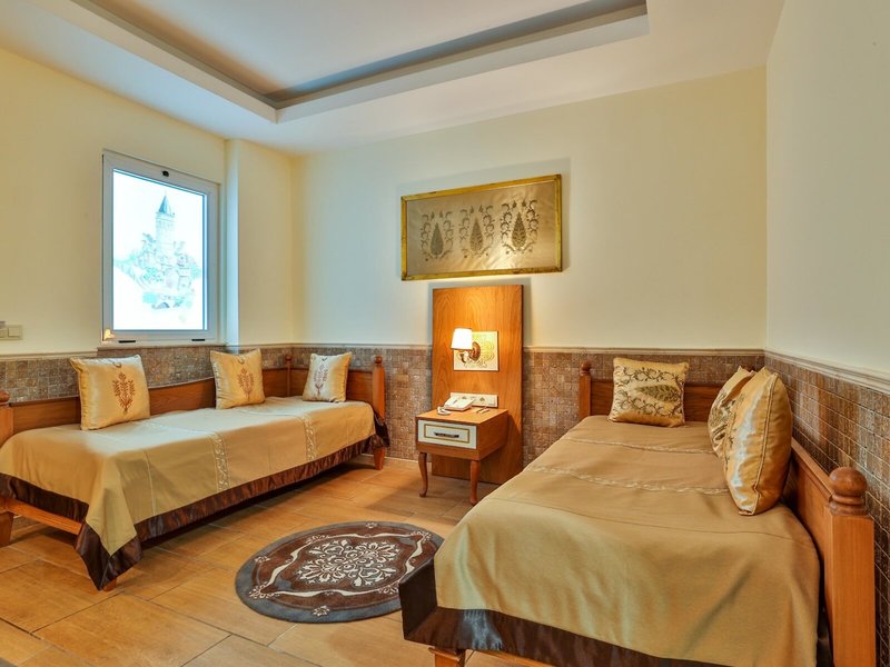 Amara Dolce Vita Luxury 36