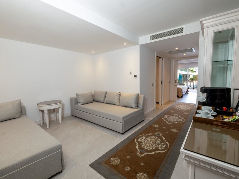 Amara Dolce Vita Luxury 40