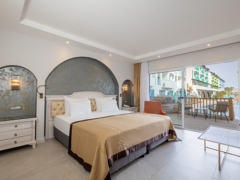 Amara Dolce Vita Luxury 42