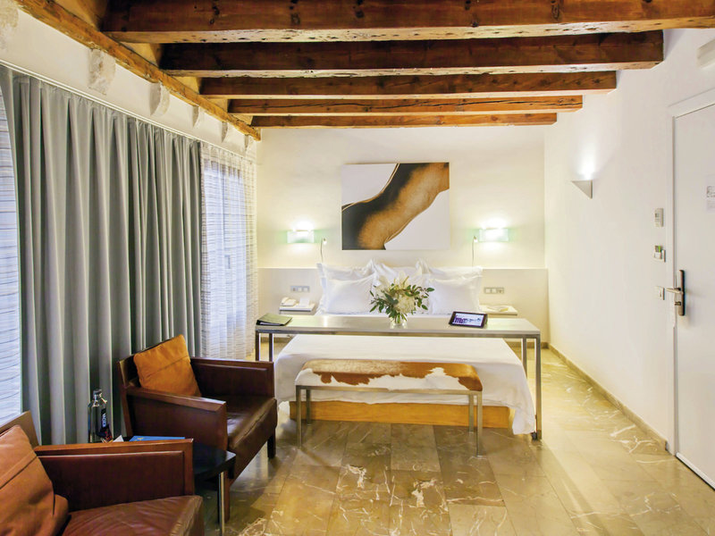 Petit Palace Tres 20